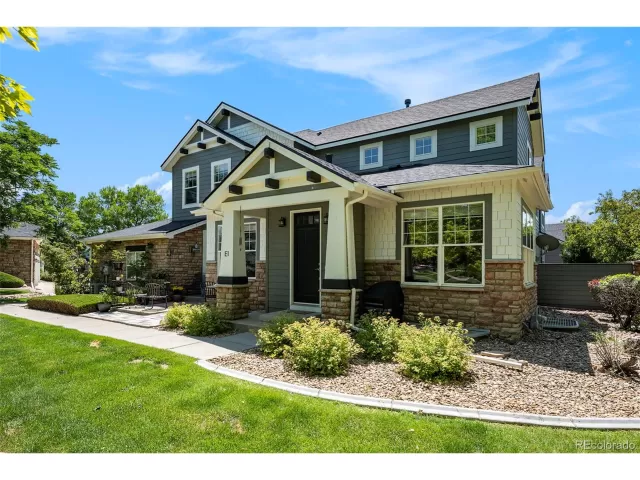 MLS: 9277787 Condo For Sale