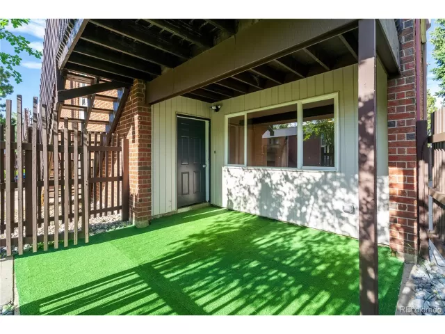 MLS: 9278850 Condo For Sale