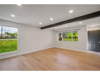 Photo #4: 9278850 Listing