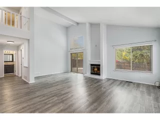 Photo #6: 9281738 Listing