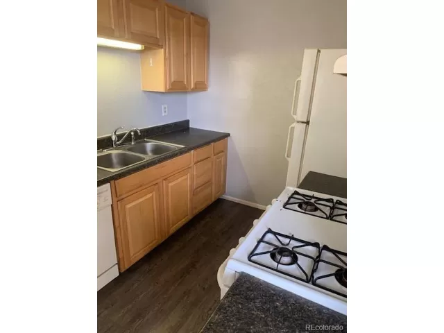 MLS: 9283302 Condo For Sale