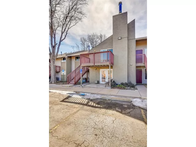 MLS: 9283333 Condo For Sale