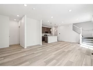 Photo #4: 9287651 Listing