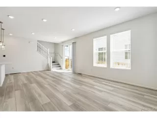 Photo #6: 9287651 Listing