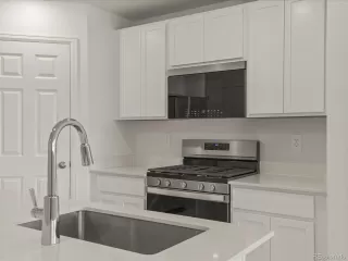 Photo #6: 9289719 Listing