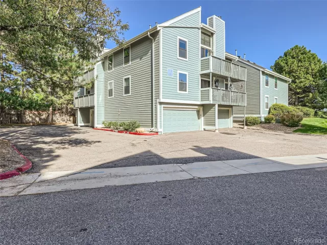 MLS: 9291394 Condo For Sale