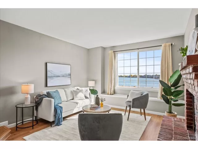 MLS: 9292095 Condo For Sale