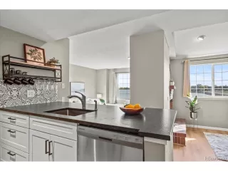 Photo #5: 9292095 Listing 