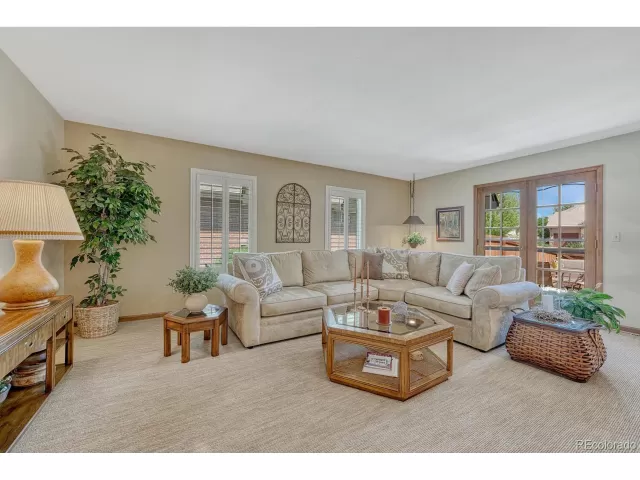 MLS: 9292497 Condo For Sale