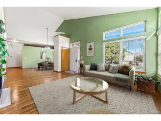 Photo #5: 9296542 Listing 