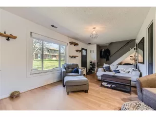Photo #5: 9301959 Listing 