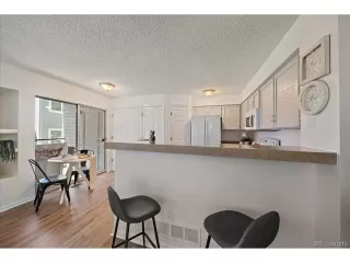 Photo #4: 9302867 Listing