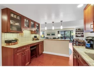 Photo #5: 9303430 Listing 