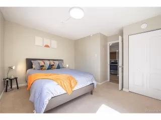 Photo #4: 9306213 Listing