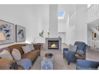 Photo #5: 9306888 Listing 