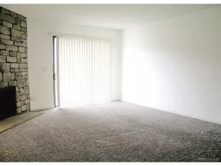 Photo #5: 9308637 Listing