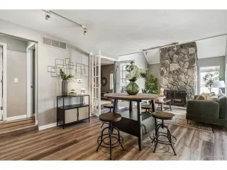 Photo #4: 9308996 Listing 