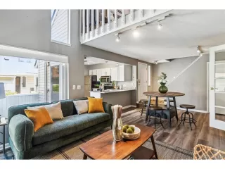 Photo #6: 9308996 Listing 