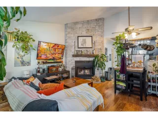 Photo #3: 9309796 Listing 