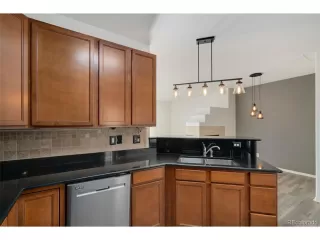 Photo #5: 9309892 Listing 