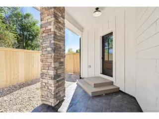 Photo #2: 9310038 Listing