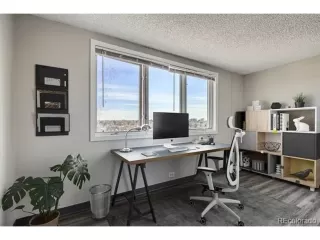 Photo #6: 9310260 Listing