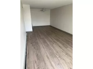 Photo #2: 9312781 Listing