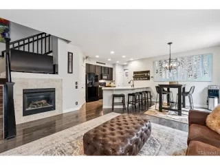 Photo #4: 9313975 Listing 