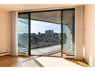 Photo #6: 9317176 Listing 