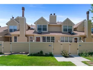 Photo #4: 9318646 Listing