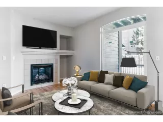 Photo #4: 9324137 Listing