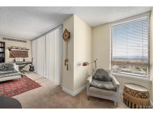 MLS: 9327191 Condo For Sale