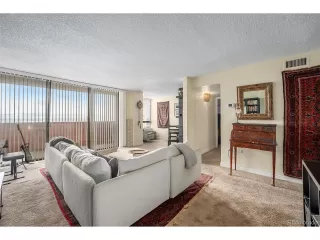 Photo #3: 9327191 Listing