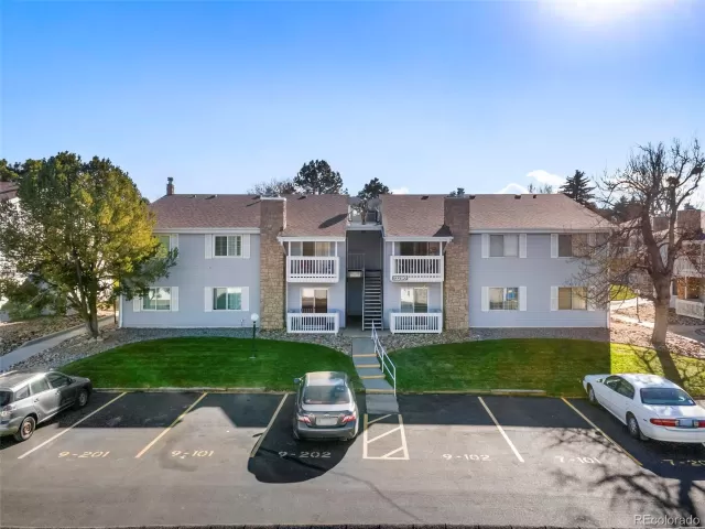 MLS: 9331872 Condo For Sale