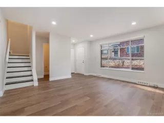 Photo #5: 9332208 Listing