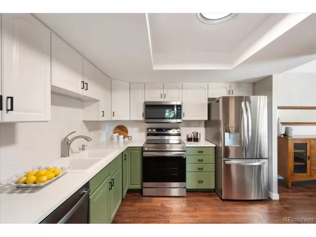 MLS: 9332569 Condo For Sale