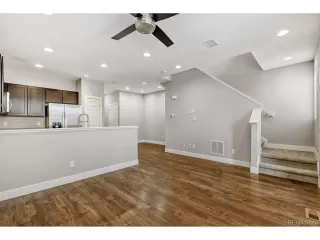 Photo #6: 9335689 Listing