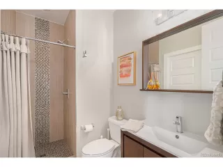 Photo #5: 9336356 Listing