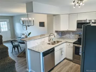 Photo #4: 9336567 Listing 