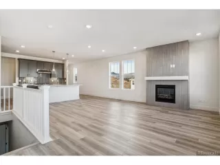 Photo #3: 9338668 Listing