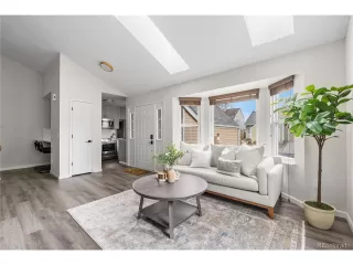 Photo #3: 9340305 Listing