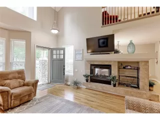 Photo #5: 9341374 Listing