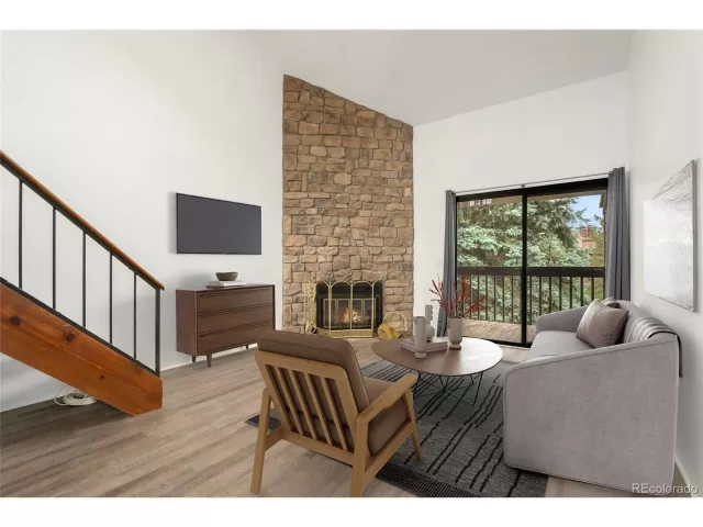 MLS: 9344048 Condo For Sale