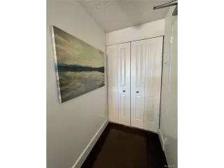 Photo #3: 9351357 Listing