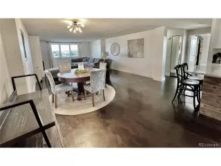 Photo #4: 9351357 Listing