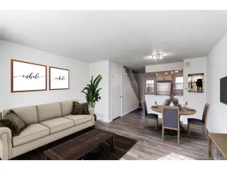 Photo #3: 9360327 Listing