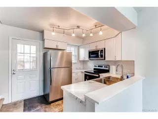 Photo #5: 9360327 Listing