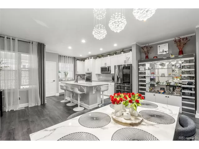 MLS: 9361298 Condo For Sale