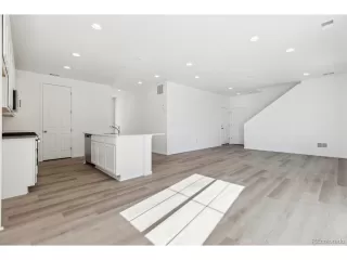 Photo #6: 9362837 Listing 