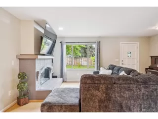 Photo #4: 9362884 Listing